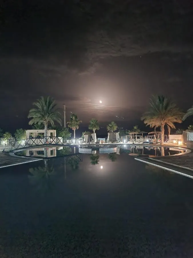 Les Jardins D Amizmiz 6 Piscines Bed and Breakfast Wawizelte