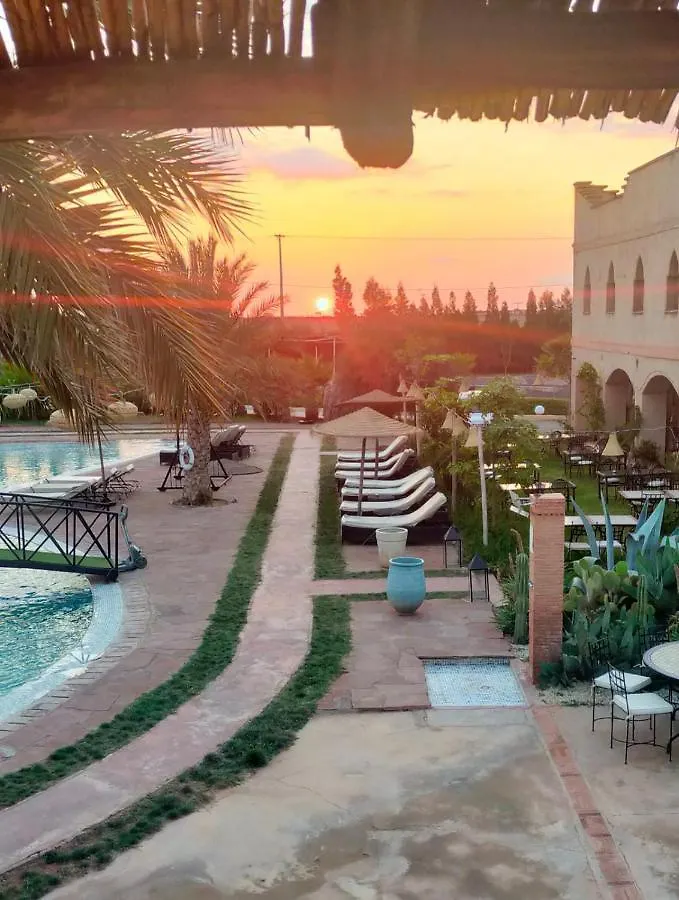 Bed & Breakfast Les Jardins D Amizmiz 6 Piscines Bed and Breakfast Wawizelte