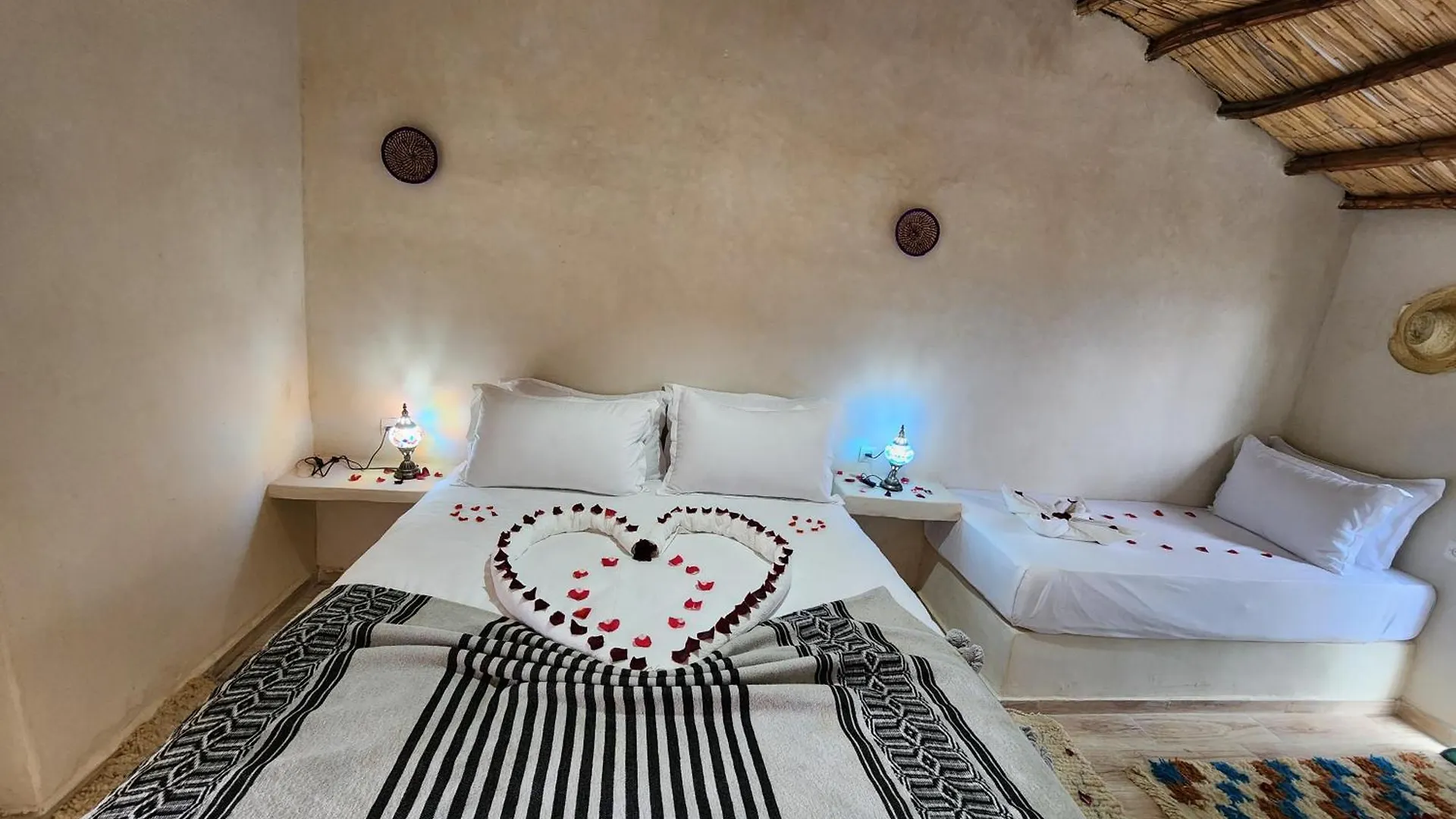 Bed & Breakfast Les Jardins D Amizmiz 6 Piscines Bed and Breakfast Wawizelte
