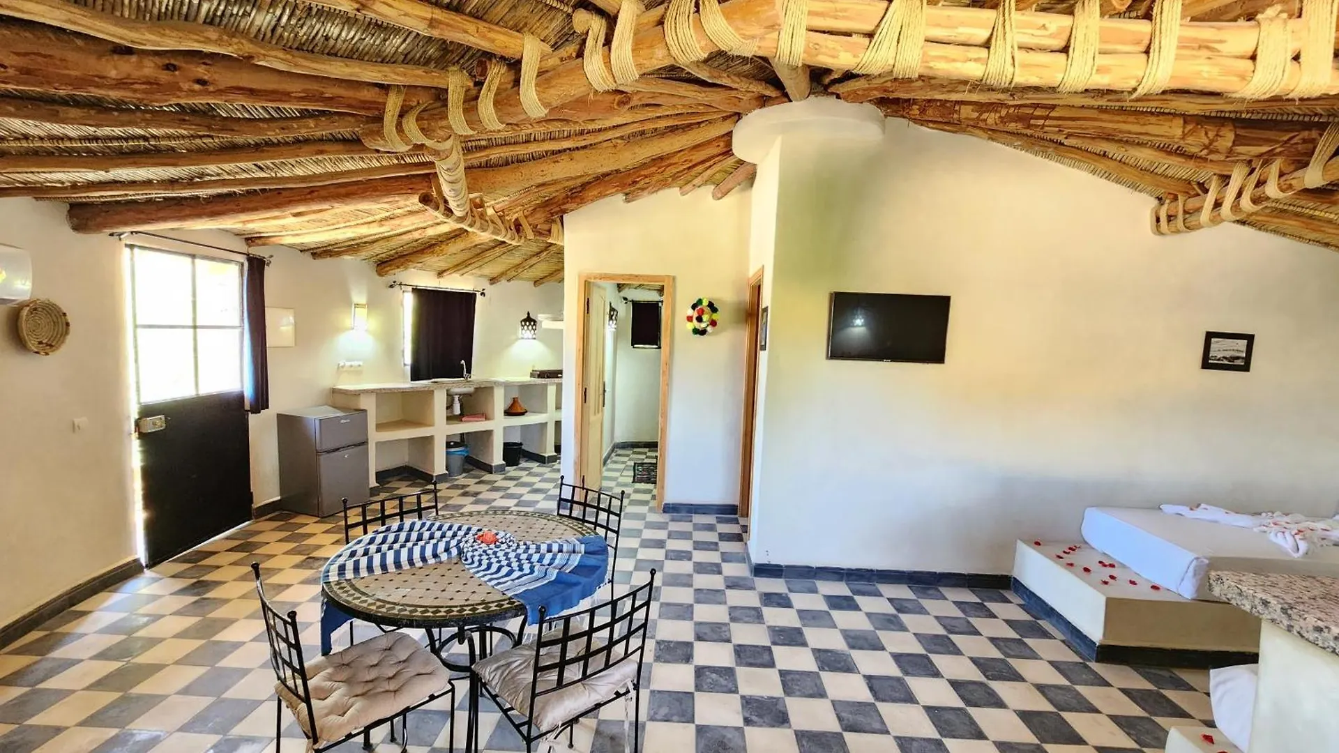 Les Jardins D Amizmiz 6 Piscines Bed and Breakfast Wawizelte 0*,